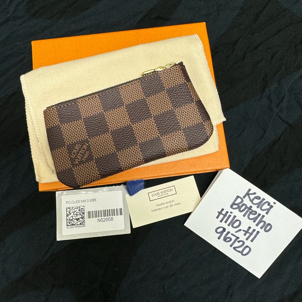 100% Authentic Louis Vuitton Damier Eben Key Cles/Pouch